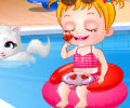 Brincando na piscina com Baby Hazel